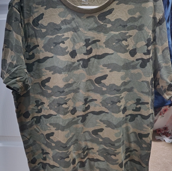 Army tshirt - Picture 3 of 3
